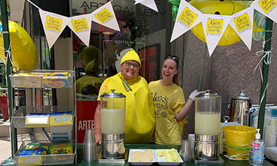 Business hosting a Lemonade Stand for ALSF